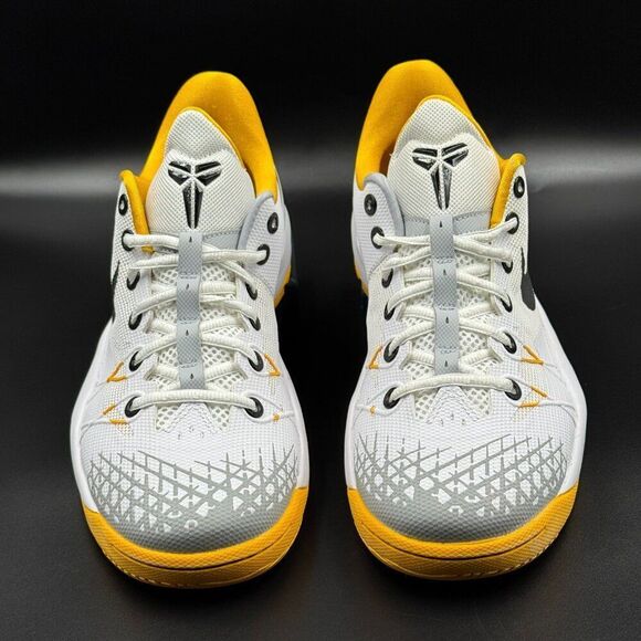 Nike Zoom Kobe Venomenon 4 'White University Gold' - Picture 4 of 15